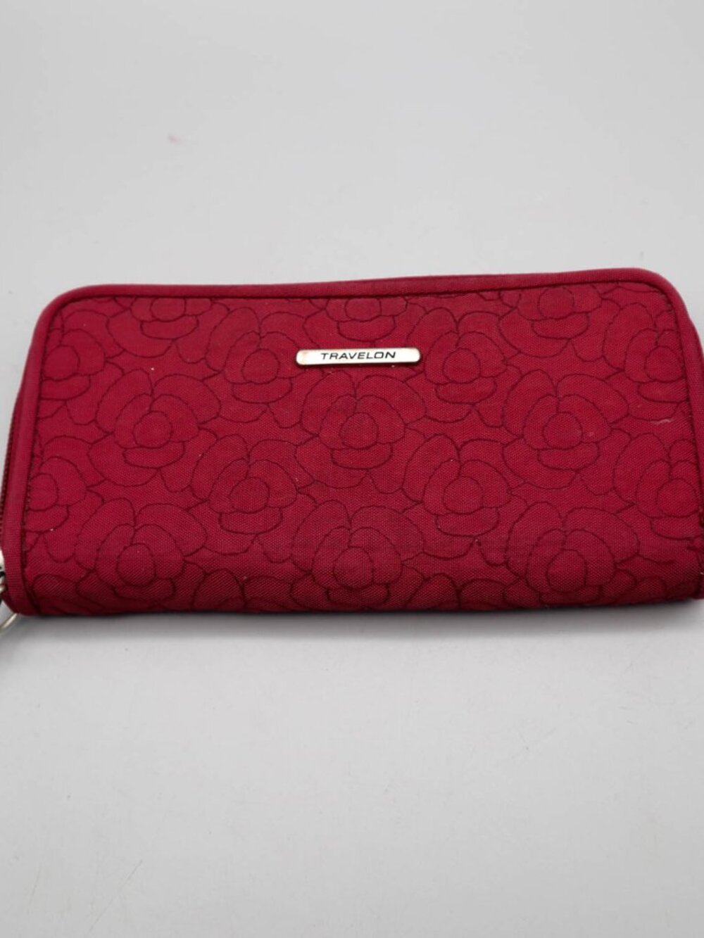 Travelon Zip Around RFID Travel Wallet Embroidered Floral Pattern Red Pink 8"L